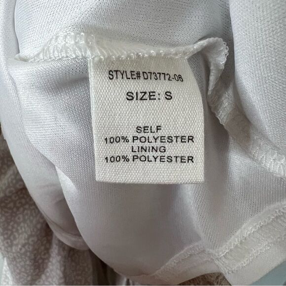 Pink Lily Tiered Midi Dress Size Small in Tan and White - Picture 7 of 7